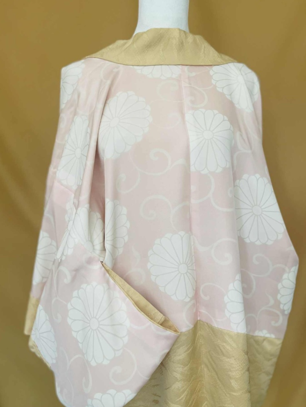 Vintage Japanese Reversible Haori | Gold Yellow Pink Chrysanthemum Kimono Jacket